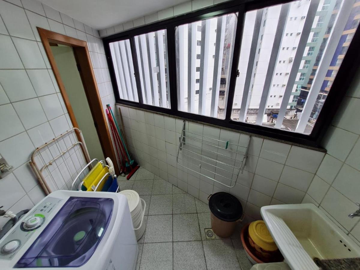 Apt Encantador Centro Guarapari, Completo, 50 M Da Praia Kültér fotó