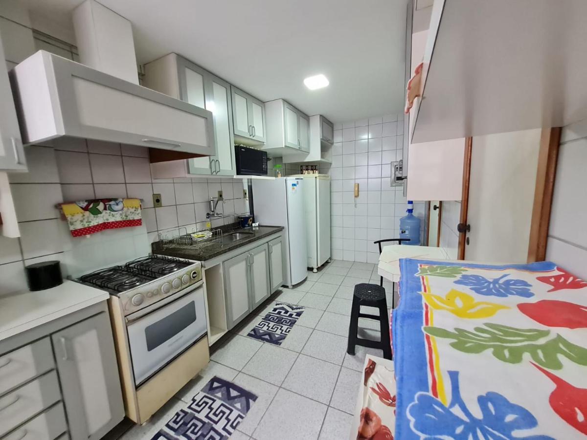 Apt Encantador Centro Guarapari, Completo, 50 M Da Praia Kültér fotó