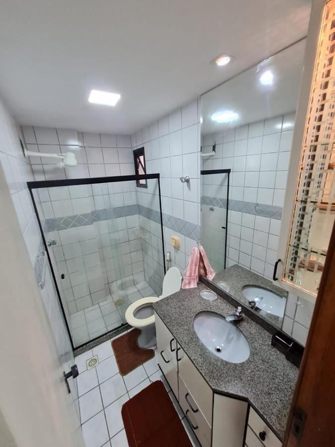 Apt Encantador Centro Guarapari, Completo, 50 M Da Praia Kültér fotó