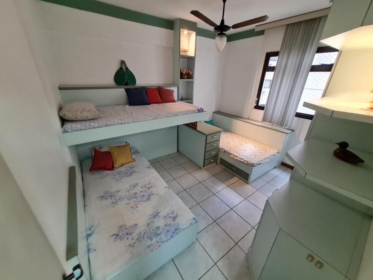 Apt Encantador Centro Guarapari, Completo, 50 M Da Praia Kültér fotó